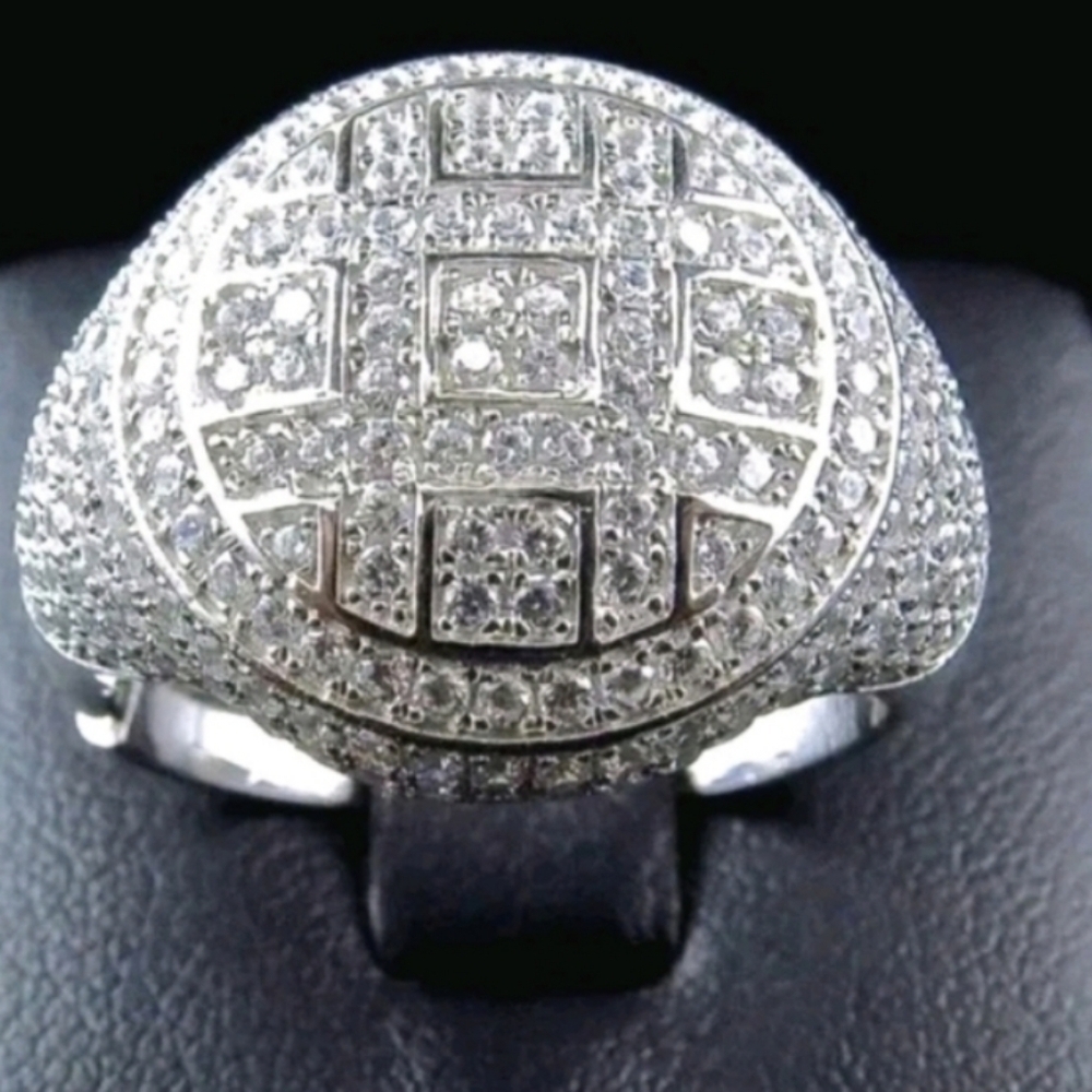 Elegant Silver Mens Ring Sz 9